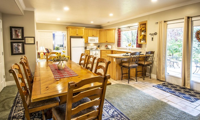 Pleasant Grove Casa | (Nuevo listado) Sunflower Haven