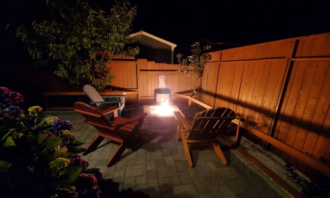 Pacific Beach Casa | Sunkissed: 90-Second Drive to Beach, Firepit + Privacy Fenced Yard, Gardens