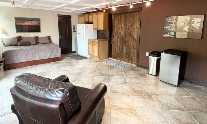 Sunland Estates Casa | Sunland Estates Home - Columbia River Views - Minutes to the Gorge Amphitheater!