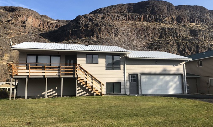 Sunland Estates Casa | ¡Casa cómoda y limpia para familias!