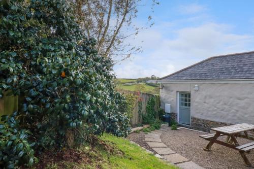 Truro Casa | Sunlight Cottage