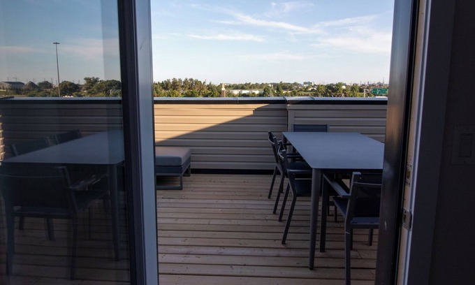 Ajax Casa | Sunlight, Rooftop terrace with BBQ set up, close to Pickering Casino.