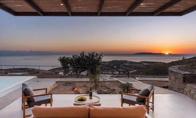 Agia Pelagia Villa | Sunlit & Airy Retreat with Endless Sea Views!