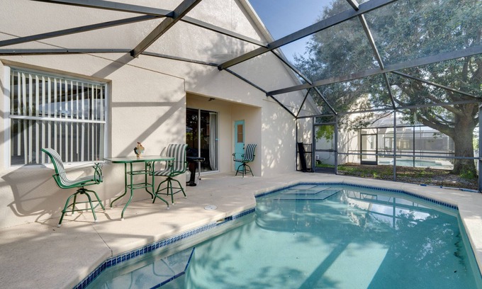 Sunset Ridge Casa | Sunlit Davenport Family Home w/ Lanai & Gas Grill!