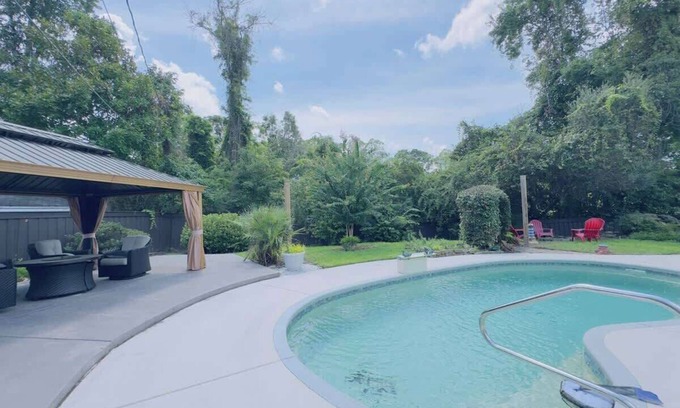 Little River Casa | Sunlit Hideaway 3BR, 2BA house pool