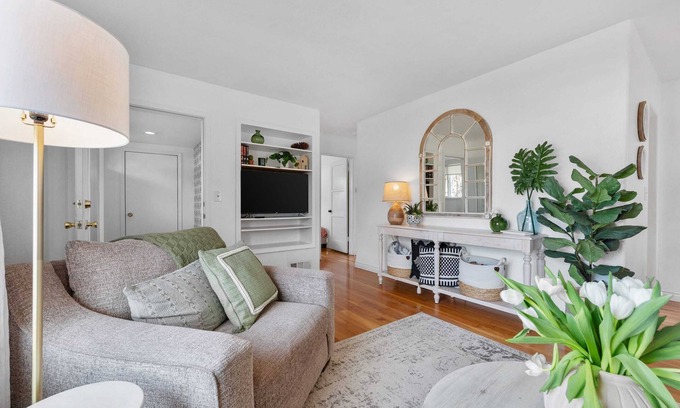 North Spokane Casa | Sunlit Scandi House - Large Yard, Great Location!