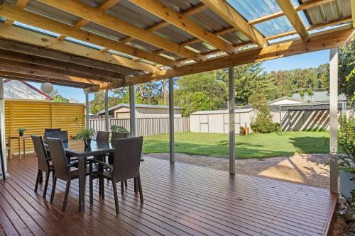 Budgewoi Casa | Sunlit Shores Mimosa 4BR Coastal Home with Yard & Loft Suite