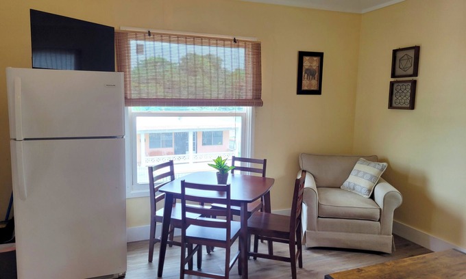 Esperanza Apartamento | Sunny 1 bedroom in Esperanza close to everything