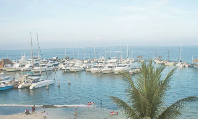 Puerto Juárez Complejo | Sunny 1 Bedroom with Marina view in Family Friendly Cancun resort