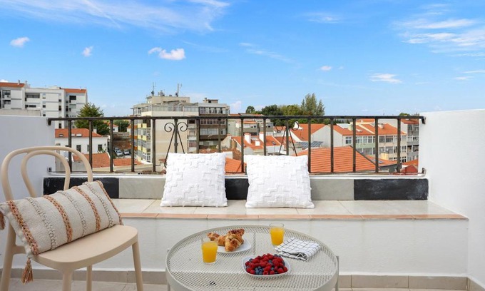 Cacilhas Apartamento | Sunny 2 bedroom apartment in Almada - Balconies with River View