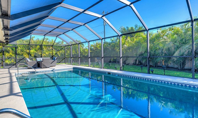 Trafalgar Casa | Sunny 3 BR Private Pool Retreat in Cape Coral Near Golf, Dining & Beaches