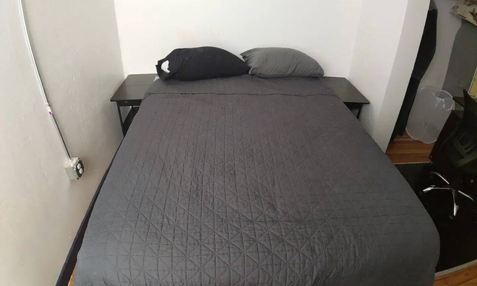Dudley - Brunswick King Apartamento | sunny and spacious in quiet area