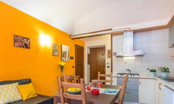 Vanchiglietta Apartamento | Sunny Apartment by Wonderful Italy