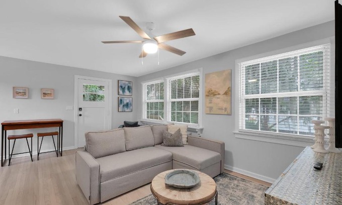 San Marco Apartamento | Sunny apartment in walkable San Marco!