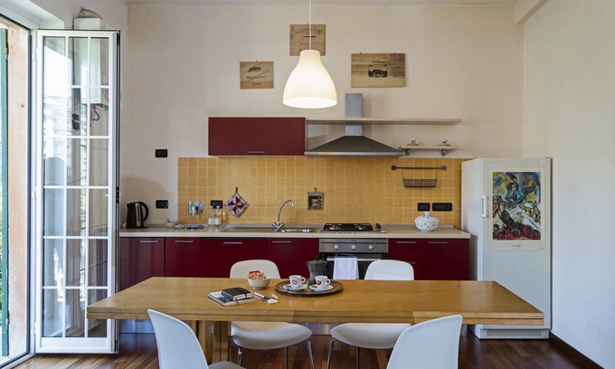 Lagaccio Apartamento | Sunny apartment over the harbor