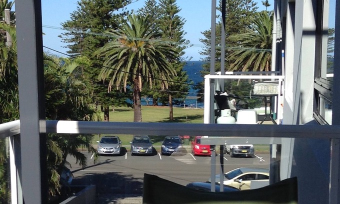 Cronulla Apartamento | Sunny apartment with balcony next to the beach