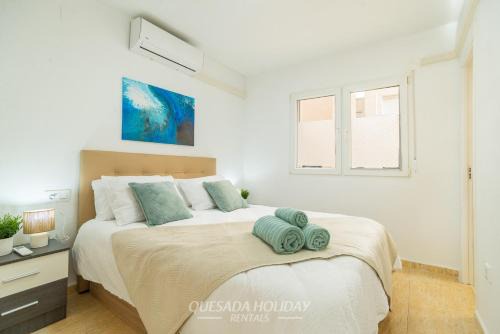 Torrevieja Apartamento | Sunny Beachside Apartment Sleeps 4 Ground Floor