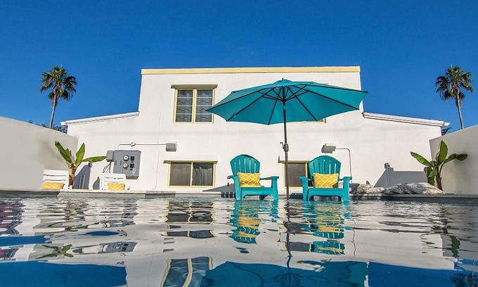 Gulfport Casa | (Soleado) días de nuestras vidas | Incluye piscina, barbacoa y bicicletas.