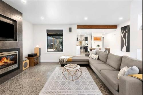 Ocean Grove Casa | Sunny Daze Haven with pool and spa