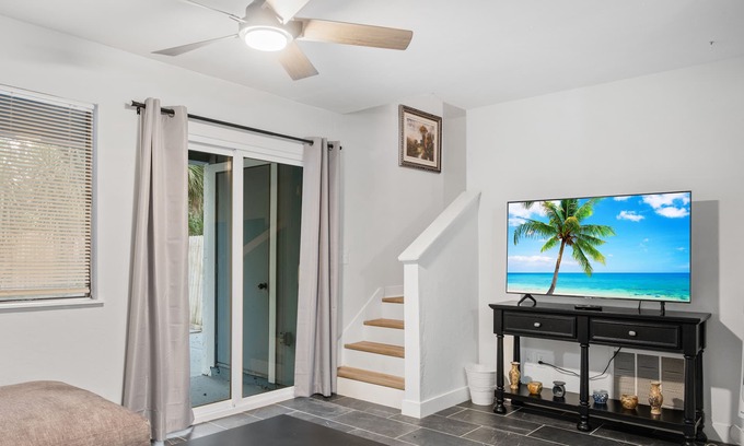 Atlantic Beach Casa | Sunny Escape - 4BR - Mayport Naval Base & Beaches - Pet Friendly