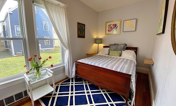 Front Park Casa | Sunny Oasis en ♥ of Five Points, w / Self Check-In