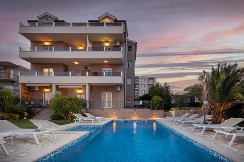 Znjan Apartamento | Sunny Garden