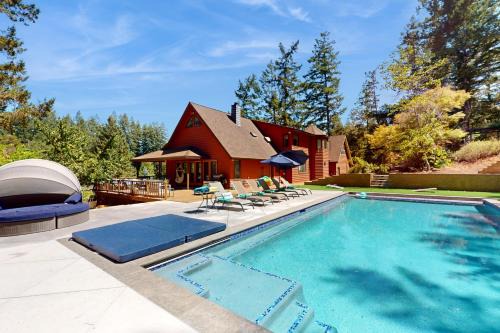 Freestone Casa | Sunny Grove Retreat