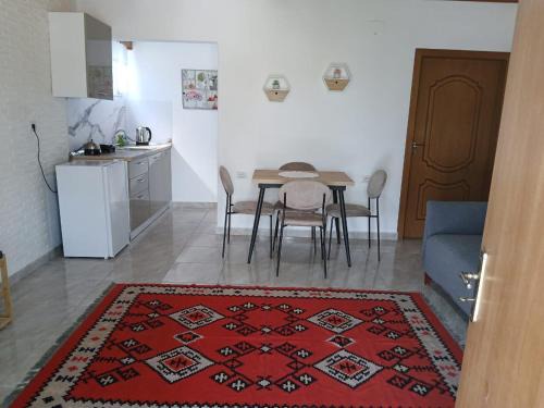 Gjirokaster Apartamento | Sunny Guest House