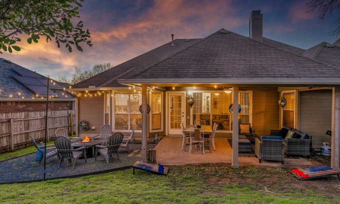 Wells Branch Casa | Sunny Haven: Open Concept Living w/ Games Galore!
