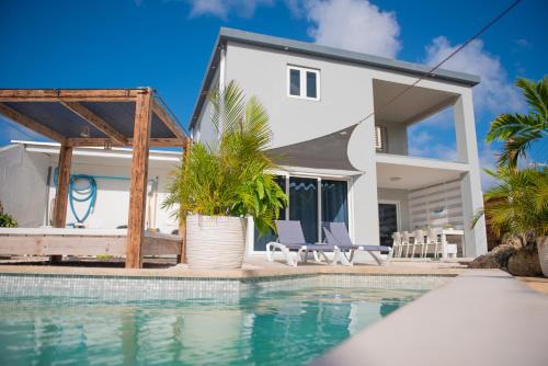 Salina Casa | Sunny Hill Apartment