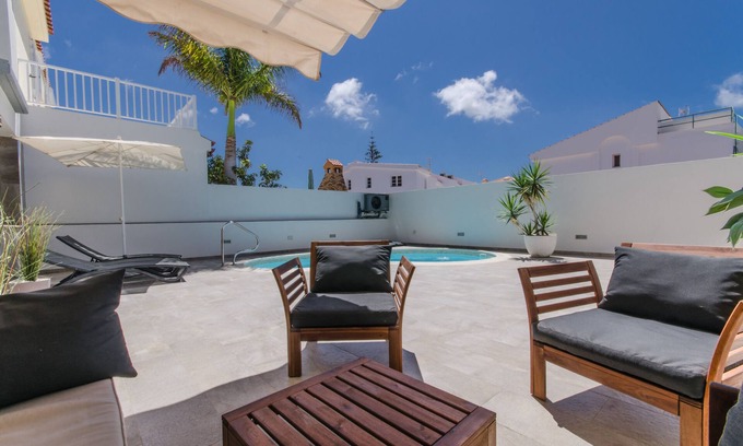 Sonnenland Casa | Sunny Holiday Villa Maspalomas with private heatable pool