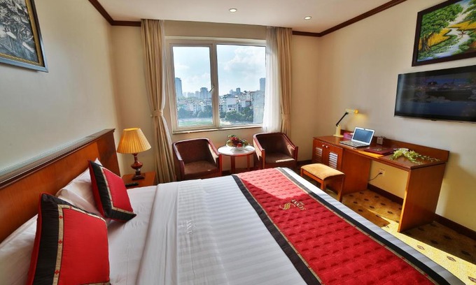 Ngoc Khanh Hotel | Sunny Hotel 1