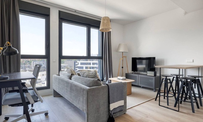 Imperial Apartamento | Sunny Imperial 2BR w/ Pool, Gym, Sauna & Rooftop, by Blueground