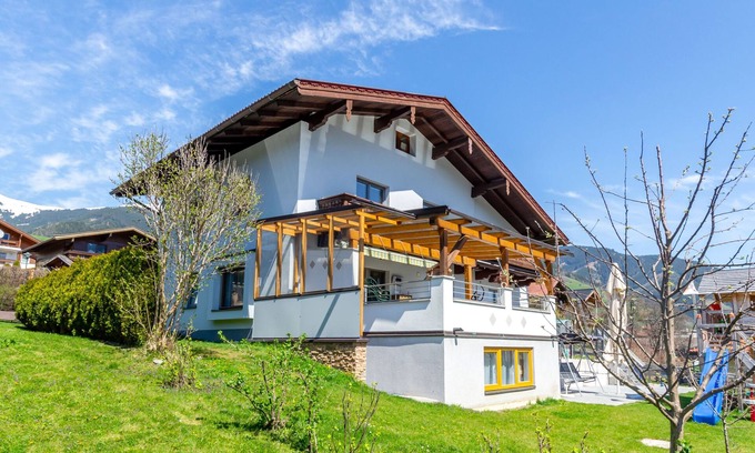Walchen Apartamento | Sunny modern, and attractive holiday apartment