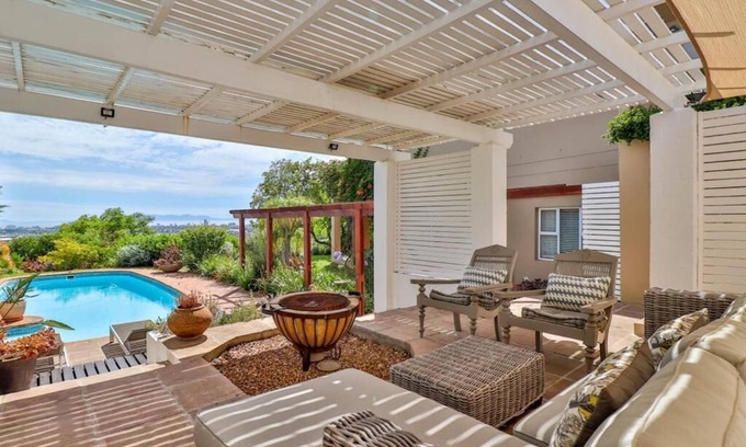 Strand Casa | Sunny oasis of well-being in a secure estate