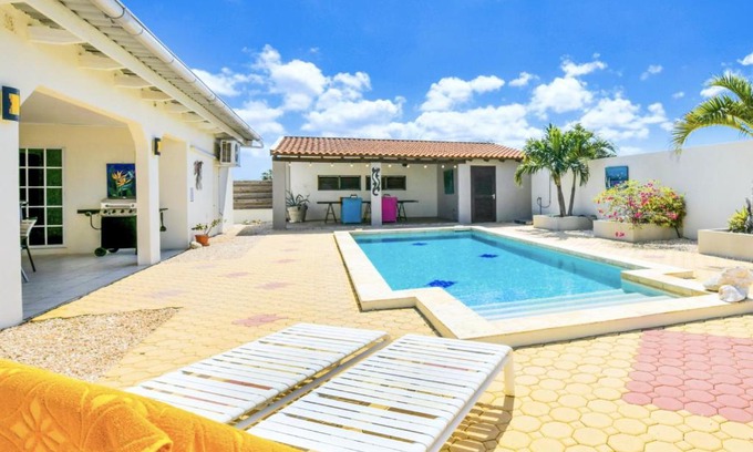 Palm Beach Casa | Sunny Palm Beach Villa