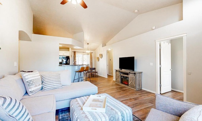 Meridian Casa | Sunny Peaks Sanctuary