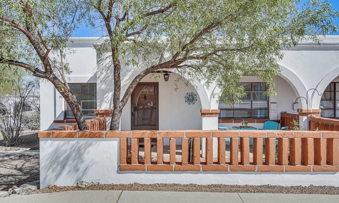 Green Valley Condominio | Sunny Retreat w/ Private Patio in Green Valley!