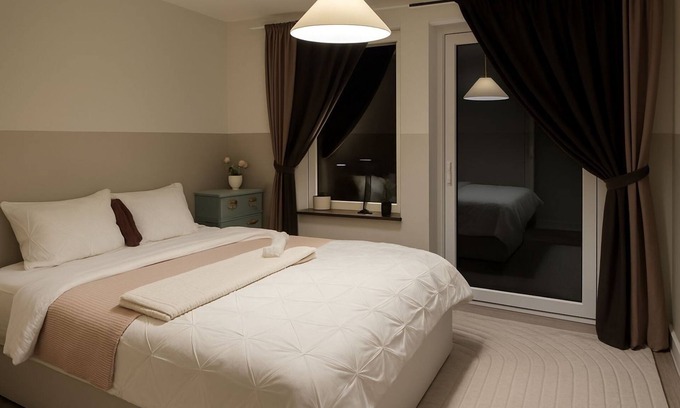 Spanga - Tensta Apartamento | Sunny room on top floor -pet friendly