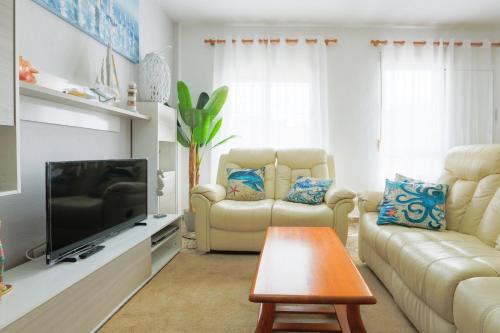 Los Nietos Apartamento | Sunny Seaside Getaway in Mar Menor