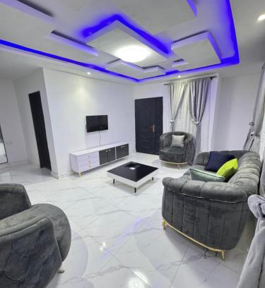 Alimosho Apartamento | Sunny Service Apartment