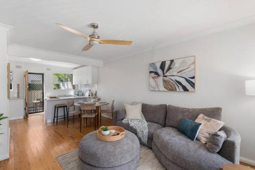 East Corrimal Apartamento | Sunny Shores Escape - Breezy Days near Surf Beaches
