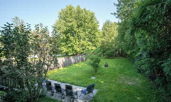 Georgina Casa | Sunny Side Retreat