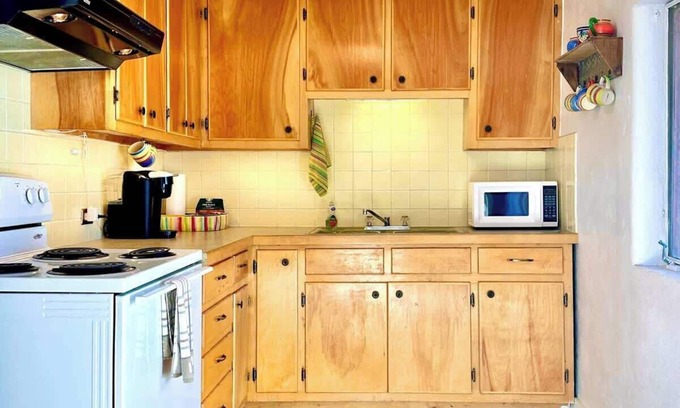 Raton Casa | Sunny Southwest Casita!