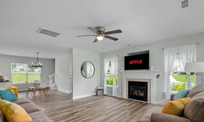 Paw Creek Casa | Sunny Spacious Oasis | 10 min fr Whitewater Center