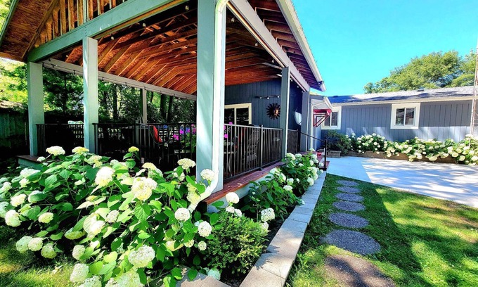 Lake Michigan Beach Casa | Sunny Spot On Lincoln