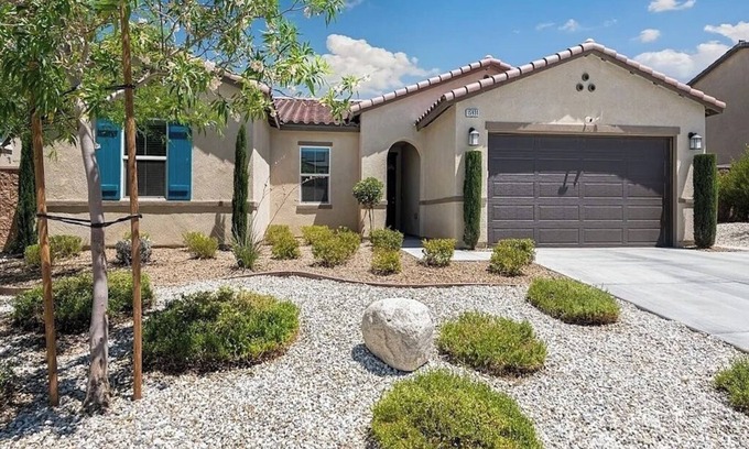 Victorville Casa | Sunny & Sweet Getaway