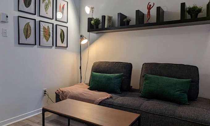 Hochelaga Apartamento | Condominio reformado y totalmente amueblado cerca de metro con parking.
