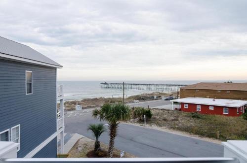 Kure Beach Casa | Sunny Vacations Villa by Bryant Real Estate