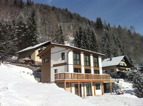 Bad Kleinkirchheim Apartamento | Sunny Villa